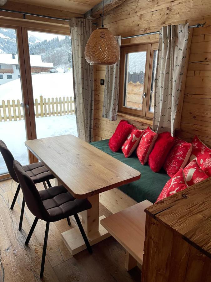Chaleny - Das Erste Tiny House Chalet Im Zillertal Hainzenberg Eksteriør bilde