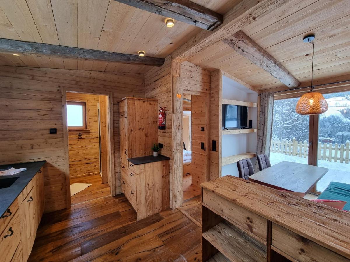 Chaleny - Das Erste Tiny House Chalet Im Zillertal Hainzenberg Eksteriør bilde